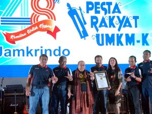 Rekor MURI untuk Pesta Rakyat UMKM Rekor MURI untuk Pesta Rakyat UMKM