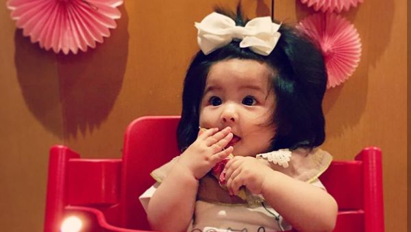 Bayi Berambut Lebat Sejak Lahir Ini Bikin Gemas Maksimal