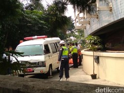 Ini Identitas Pria yang Bunuh Diri di Blok M Plaza