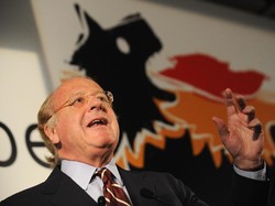 Era Baru AC Milan Bersama Presiden Paolo Scaroni dan Elliott Manajemen