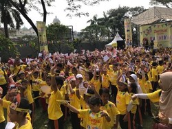Hari Anak Nasional, Zwitsal Ajak Bunda dan Si Kecil Main di Luar