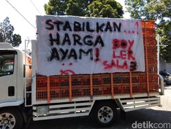 Ngadu ke DPRD, Pedagang Ayam Salatiga Minta Harga Turun