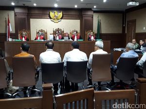 Hakim Cecar Saksi Sidang BLBI soal Keberadaan Sjamsul Nursalim