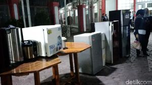 Lemari Es, Televisi hingga Uang dari Lapas Sukamiskin