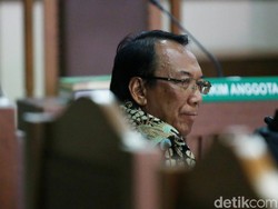 Baca Kesimpulan di Sidang PK, Jero Wacik Minta Dibebaskan