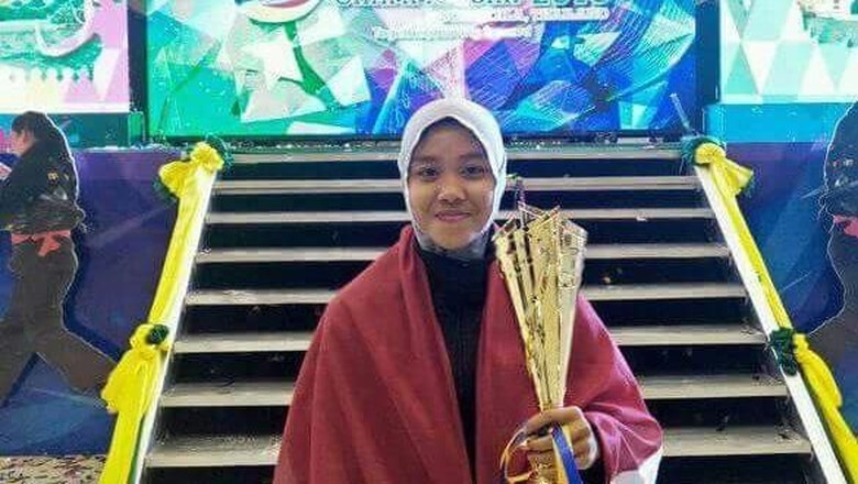 Yuliana, Juara Dunia Pencak Silat Junior. Foto: Facebook/Yuliana