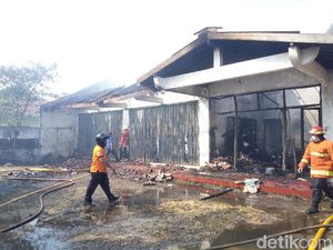 Kebakaran Pabrik Mebel di Sukoharjo Diduga Akibat Sisa Bakar Sampah