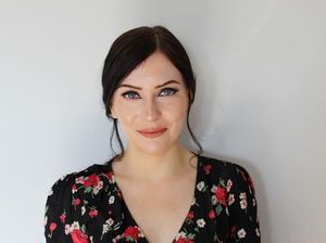 Wanita Ini Habiskan Rp 76 Juta Demi Punya Wajah Baru di Pernikahan Wanita Ini Habiskan Rp 76 Juta Demi Punya Wajah Baru di Pernikahan