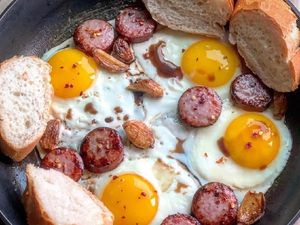 Mau Bikin Olahan Telur Enak Buat Sarapan? Ini 9 Pilihan yang Praktis     dan Enak