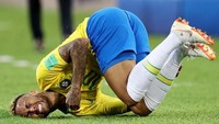 Kejadian yang dituding sekadar akting Neymar di Pertandingan Piala Dunia 2018 dan mencuri perhatian dunia. Neymar dianggap paling banyak diving karena aksi berguling-guling di lapangan. Maddie Meyer/Getty Images.