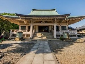 Kucing Pembawa Keberuntungan Ternyata Berasal dari Kuil Ini