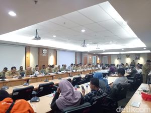 Penyerapan Rendah, Ketua DPRD DKI: Masak Harus Gaya Ahok Lagi?