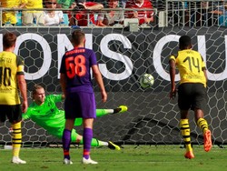 Dortmund menyamakan skor menjadi 1-1 di babak kedua pada menit ke-66 lewat eksekusi penalti Christian Pulisic. (Foto: Chris Keane/Reuters)