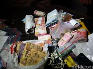 Sidak Lapas Sukamiskin, Kemenkum HAM Temukan Rp 102 Juta Sidak Lapas Sukamiskin, Kemenkum HAM Temukan Rp 102 Juta