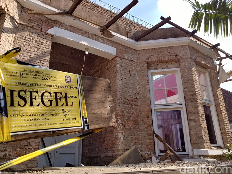 Ini Fungsi Rumah Kembar Sukarno yang Disegel Pemkot Bandung Ini Fungsi Rumah Kembar Sukarno yang Disegel Pemkot Bandung