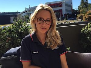 13 Potret Calon Perawat yang juga Model Ini Cantiknya Bikin Hati Adem 13 Potret Calon Perawat yang juga Model Ini Cantiknya Bikin Hati Adem