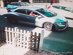 Duh, Geregetan Lihat Wanita Ini Parkir Paralel