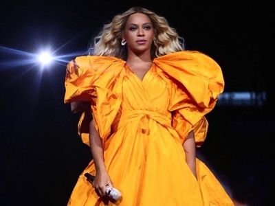 Foto: Kostum Megah Beyonce saat Tur Dunia, Gucci Hingga Valentino