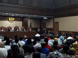 Kasus Suap DPRD, Bupati Lampung Tengah Nonaktif Divonis 3 Tahun Bui