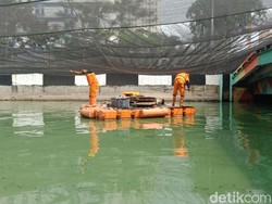 Alasan Pemprov DKI Tak Keruk Lumpur Kali Item: Rawan Longsor