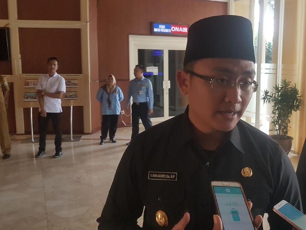 Wagub Banten Duga Banjir Lebak Akibat Hujan Ekstrem hingga Tambang Liar Wagub Banten Duga Banjir Lebak Akibat Hujan Ekstrem hingga Tambang Liar