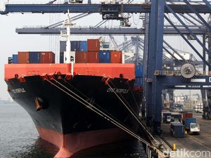 Eksportir Hemat Biaya Logistik Berkat Rute Langsung ke Negara Ekspor