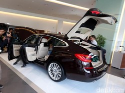 Pajak Kendaraan Diubah, Biar Sedan Tak Kena Diskriminasi Lagi