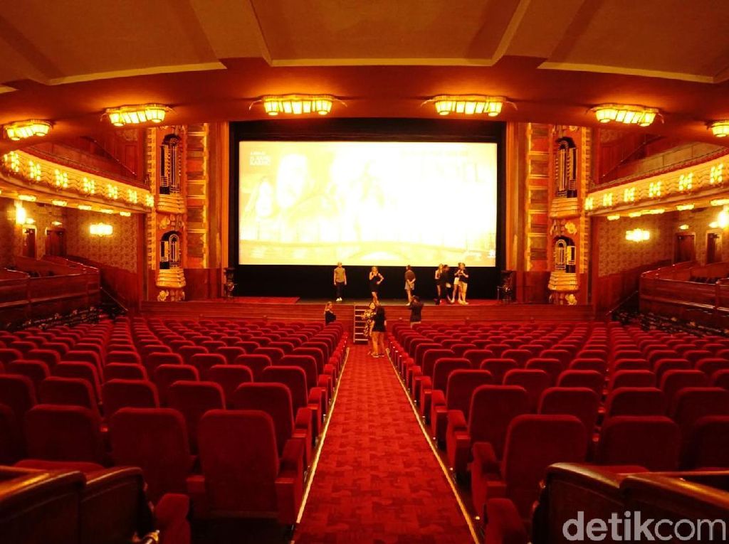 Mewahnya Bioskop Pathe Tuschinski untuk World Premier Si Doel The Movie