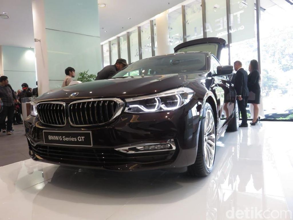 BMW Luncurkan 2 Mobil Edisi Terbatas BMW Luncurkan 2 Mobil Edisi Terbatas