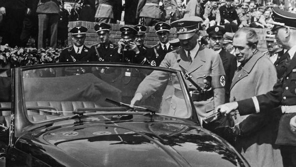 Saat Hitler Menjajal VW Beetle