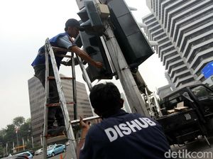 Ini Yang Harus Dilakukan Ketika Menemui Lampu Lalu Lintas Rusak