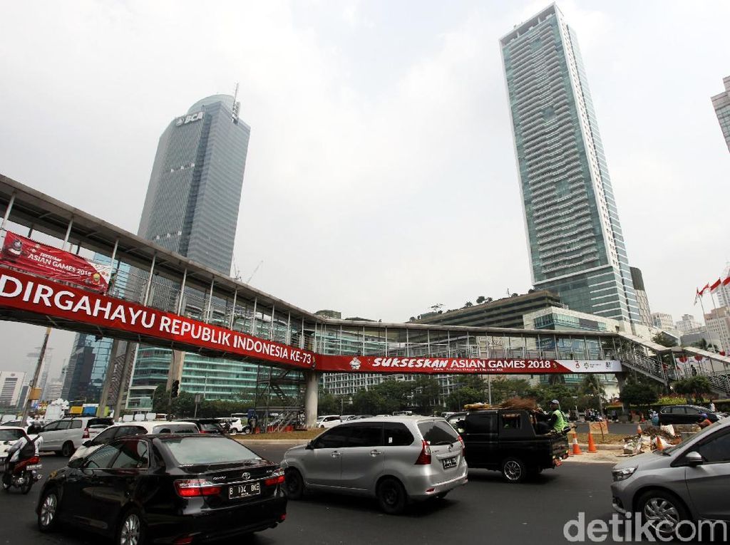Sandi Yakin Pelican Crossing di Bundaran HI Tak Tambah Kemacetan Sandi Yakin Pelican Crossing di Bundaran HI Tak Tambah Kemacetan