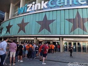 Antrean Panjang di Madrid Jelang Peluncuran Xiaomi Mi A2