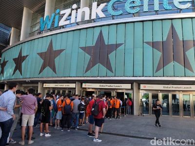 Antrean Panjang di Madrid Jelang Peluncuran Xiaomi Mi A2
