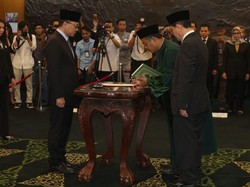 Lantik Anggota Baru, Ketua MPR Pesan Perkokoh Persatuan