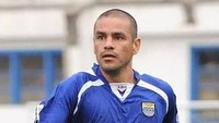 Persija jadi klub pertama Lorenzo Cabanas di Indonesia. Pria asal Paraguay itu memperkuat Macan Kemayoran pada 2005-2006. Pada 2006-2007 Cabanas hijrah ke Persiba Balikpapan untuk kemudian ke Persib Bandung. (Foto: Instagram @bicarapersib)