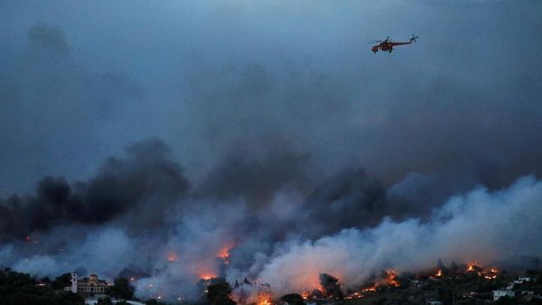 20 Orang Tewas Akibat Kebakaran Hutan di Yunani