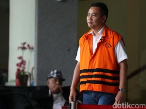 Fayakhun Hadapi Sidang Tuntutan Kasus Suap Hari Ini Fayakhun Hadapi Sidang Tuntutan Kasus Suap Hari Ini