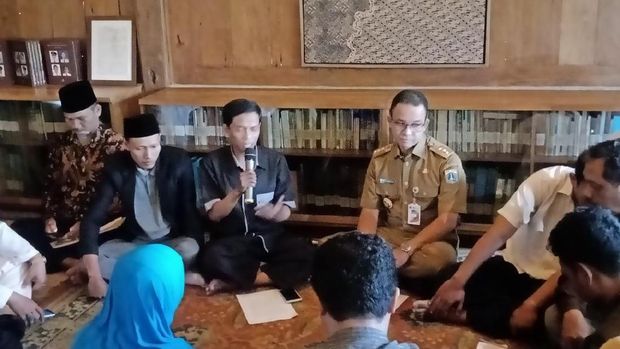 Warga dari Sejumlah Daerah Temui Anies, Keluhkan Persoalan Bangsa