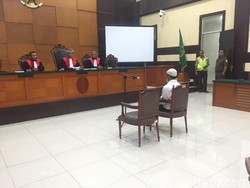 Dituntut Mati, dr Helmi Penembak dr Letty Minta Keringanan