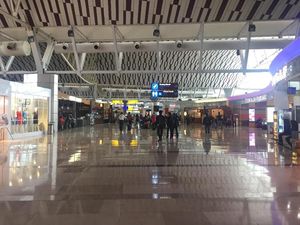 Wow, Kini Bandara Sultan Hasanuddin Punya Toilet 3D!