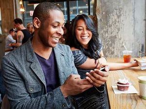 Punkt, Ponsel Android 4G yang Minimalis