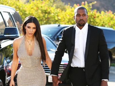 Deretan Hadiah Mewah nan Romantis Kanye West Untuk Kim Kardashian