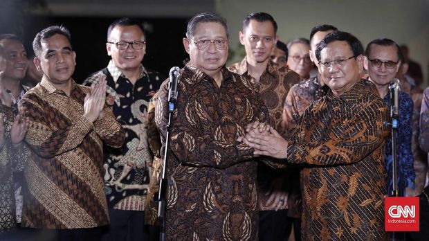 Ketua Umum Partai Demokrat Susilo Bambang Yudhoyono dan Ketua Umum Partai Gerindra, Prabowo Subianto, di Jakarta, Selasa, 24 Juli.