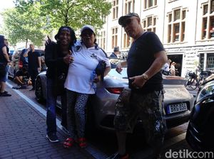 Ingat Babe Sabeni, Mandra Menangis Sebelum Premier di Belanda