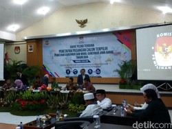 Sah! Ridwan Kamil-Uu Jadi Gubernur dan Wagub Jabar Terpilih Sah! Ridwan Kamil-Uu Jadi Gubernur dan Wagub Jabar Terpilih