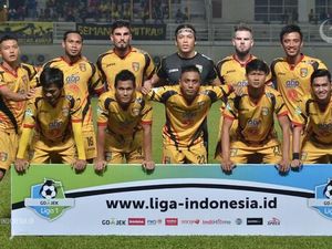 Cara Mitra Kukar Menjauh dari Zona Degradasi: Main Enjoy Lawan PS Tira Cara Mitra Kukar Menjauh dari Zona Degradasi: Main Enjoy Lawan PS Tira