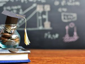 Belasan Ortu Siswa Pakai Pengacara untuk Atasi Tabungan Mandek Belasan Ortu Siswa Pakai Pengacara untuk Atasi Tabungan Mandek