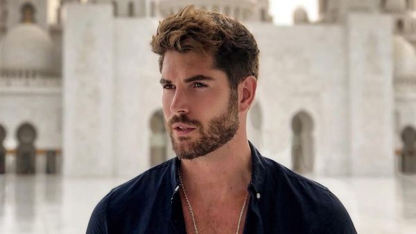 Travelingnya Nick Bateman, Seleb Tampan yang Bikin Cewek Meleleh