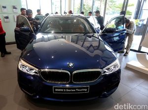Baru Diluncurkan, Mobil Terbatas BMW Sudah Diserbu Baru Diluncurkan, Mobil Terbatas BMW Sudah Diserbu